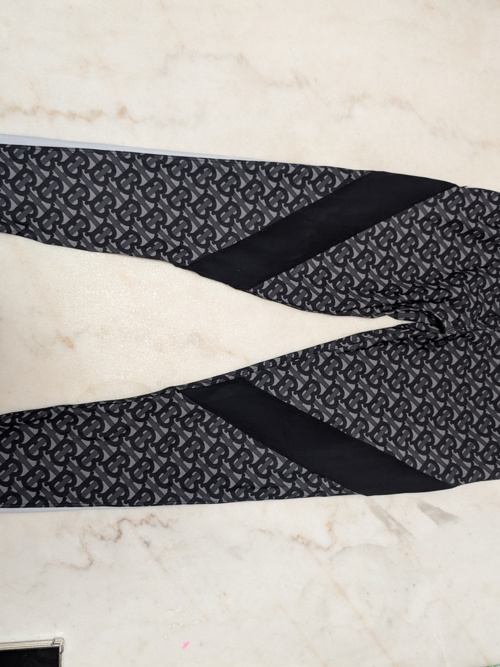 Burberry Black and Gray Monogram High-Waist Leggings - Picture 4 of 9